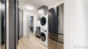 Type: 2-room apartment City district: Center and