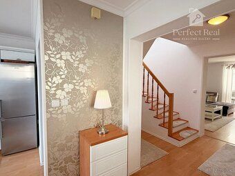 We offer for rent a beautiful, spacious and tastefully