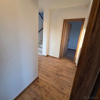 We sell a 5-bedroom finished ground floor new build 150m2