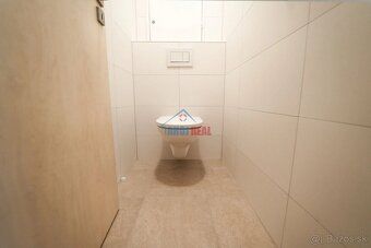 Real estate agency offers FOR RENT larger spacious 1-room