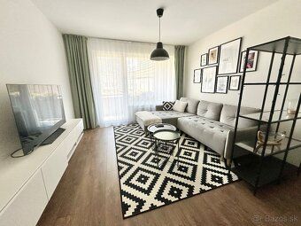 We offer for rent a beautiful 2-bedroom apartment in a