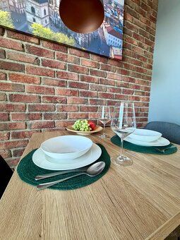 I offer long-term rental of a pleasant and fully furnished