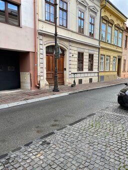 I am renting out a 2 room apartment at Mäsíarska street in