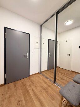EXCLUSIVE FOR RENT: Stylish, fully furnished 1-room