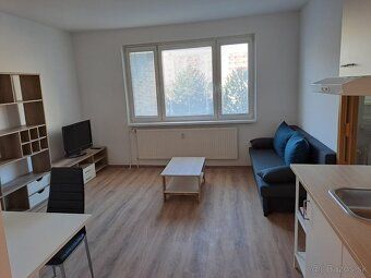 FOR RENT 2 room apartment with balcony at Kríková St