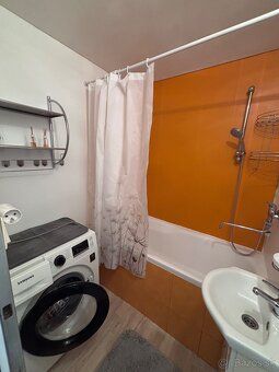 We rent out a 1,5 room apartment at Jazero, Amurska street