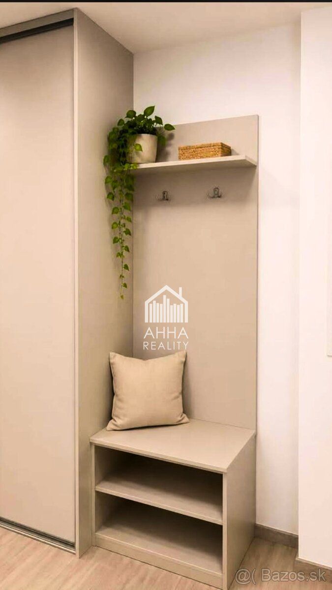 AHha Reality offers for rent a spacious 2-room apartment in