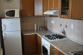 AHha Reality offers for rent a spacious 2-room apartment in