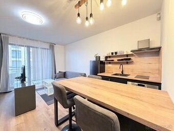 I will rent out an 3-room furnished apartment in the old