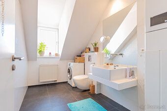 Type: 3-bedroom apartment Street: Brnianska District
