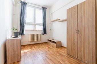 We offer for sale a 1,5-room apartment at Vodárenská street