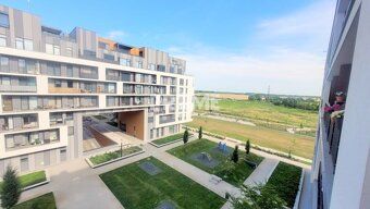 We offer you for rent a nice, brand new, sunny 2 room
