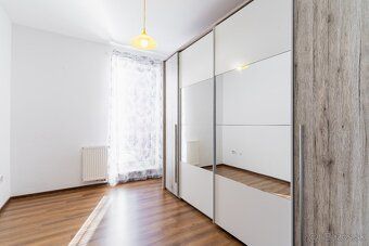 This apartment deserves your attention! We exclusively