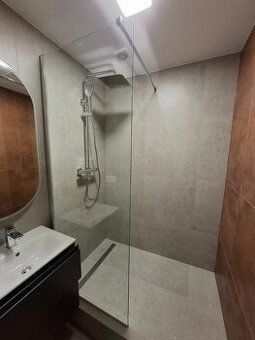 We offer for rent a 3-room apartment in a quiet and