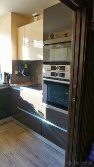 I am offering for rent an above-standard furnished 3-room