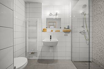 On behalf of the owner we offer for sale a 1-room apartment