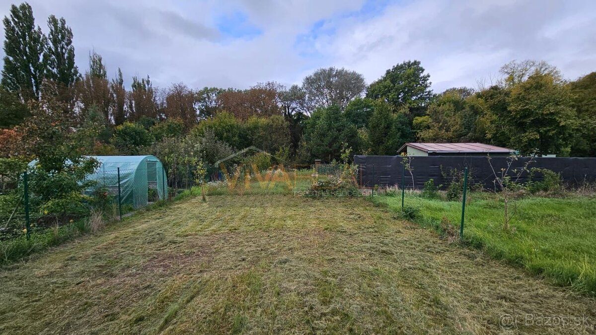 We offer for sale land in the popular recreational area