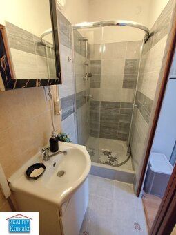 We offer for rent a cozy, fully furnished 1-room apartment