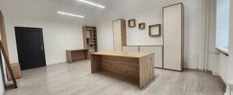 I offer for rent a beautiful office measuring approximately