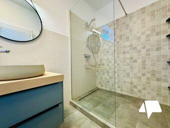 We offer you for rent a 3 room apartment duplex with