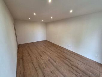 EXCLUSIVELY WITH US! Modern 3-room apartment after complete