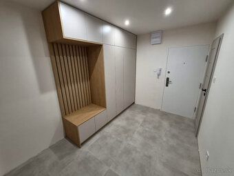 EXCLUSIVELY WITH US! Modern 3-room apartment after complete
