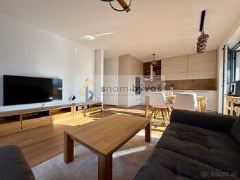 We offer for sale an exceptional, almost luxury 3-room