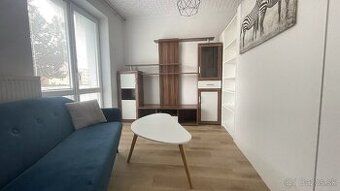 A fully furnished room is available in a 3-bedroom