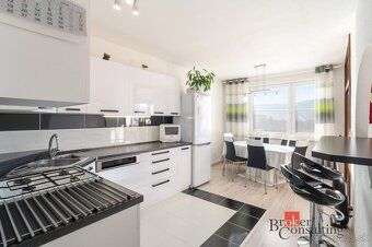 If you're looking for a large apartment with logical
