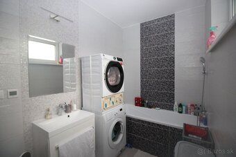 Oto Horváth offers for sale a 3 room apartment in a popular