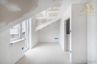 SHARK REAL offers you for sale the last timeless 3 houses