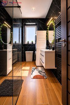 Are you looking for a large family apartment with enough