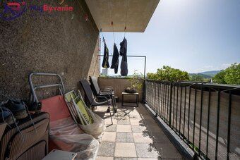 Are you looking for a large family apartment with enough