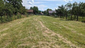 Продається 2 земельної ділянки для будівництва 20 км від