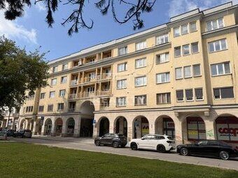 Testovacia zákazka — parametre: numberOfApartments, roofing