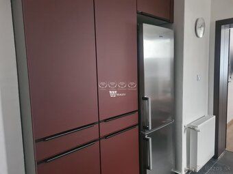 Oferuję Państwu do wynajęcia nowy, słoneczny 1-pokojowy