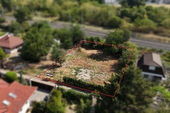 Bond Reality offers for sale a building plot in a lucrative